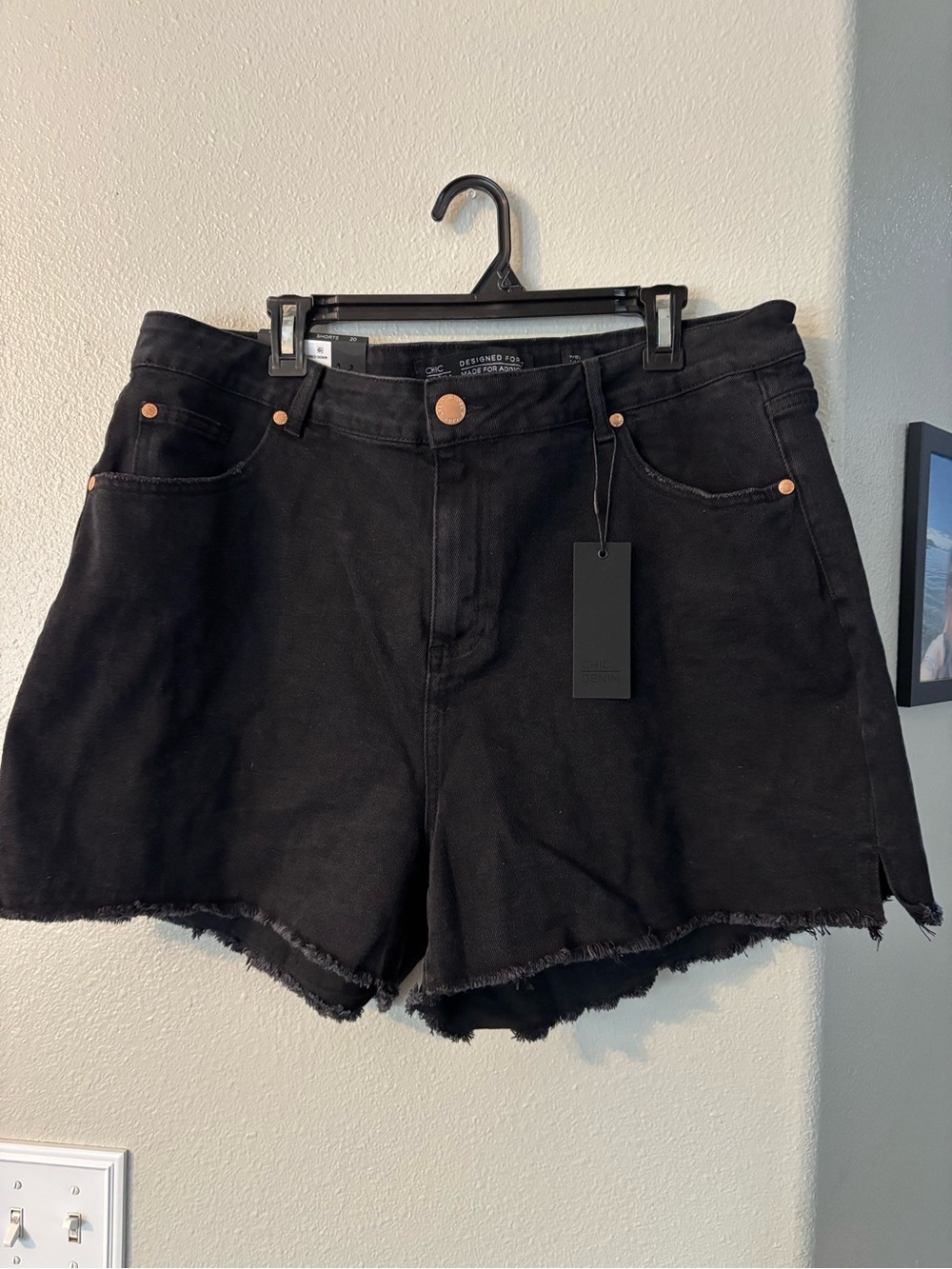 NWT City Chic Black Denim Cutoff Shorts - High Rise Stretch Frayed Hem Plus Size